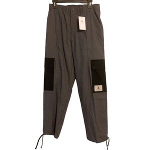 NWT Women’s Jordan Essential Utility Pant Small Dark grey/black DD7004-082